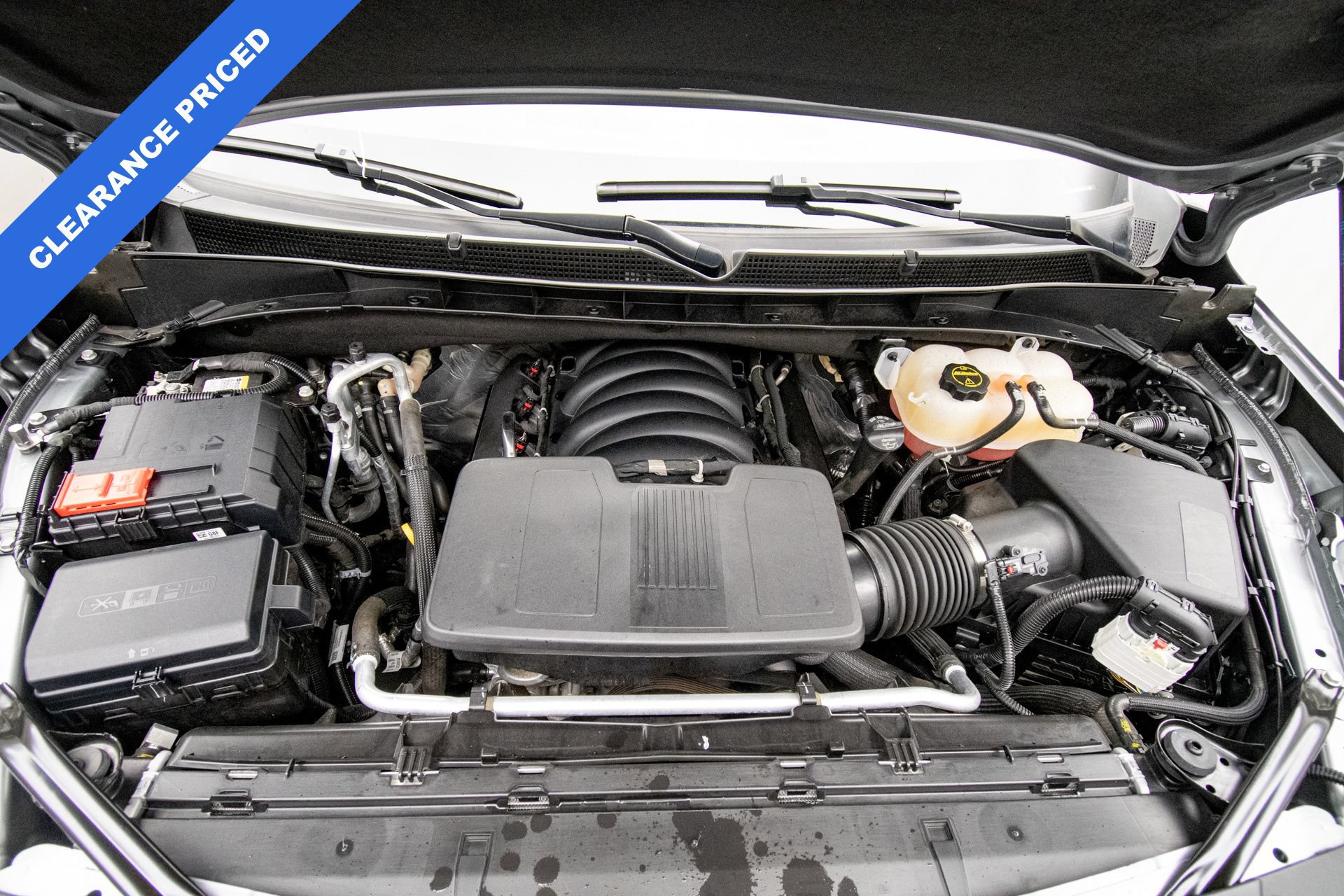 Used 2025 GMC Yukon Denali AWD/4WD image 32