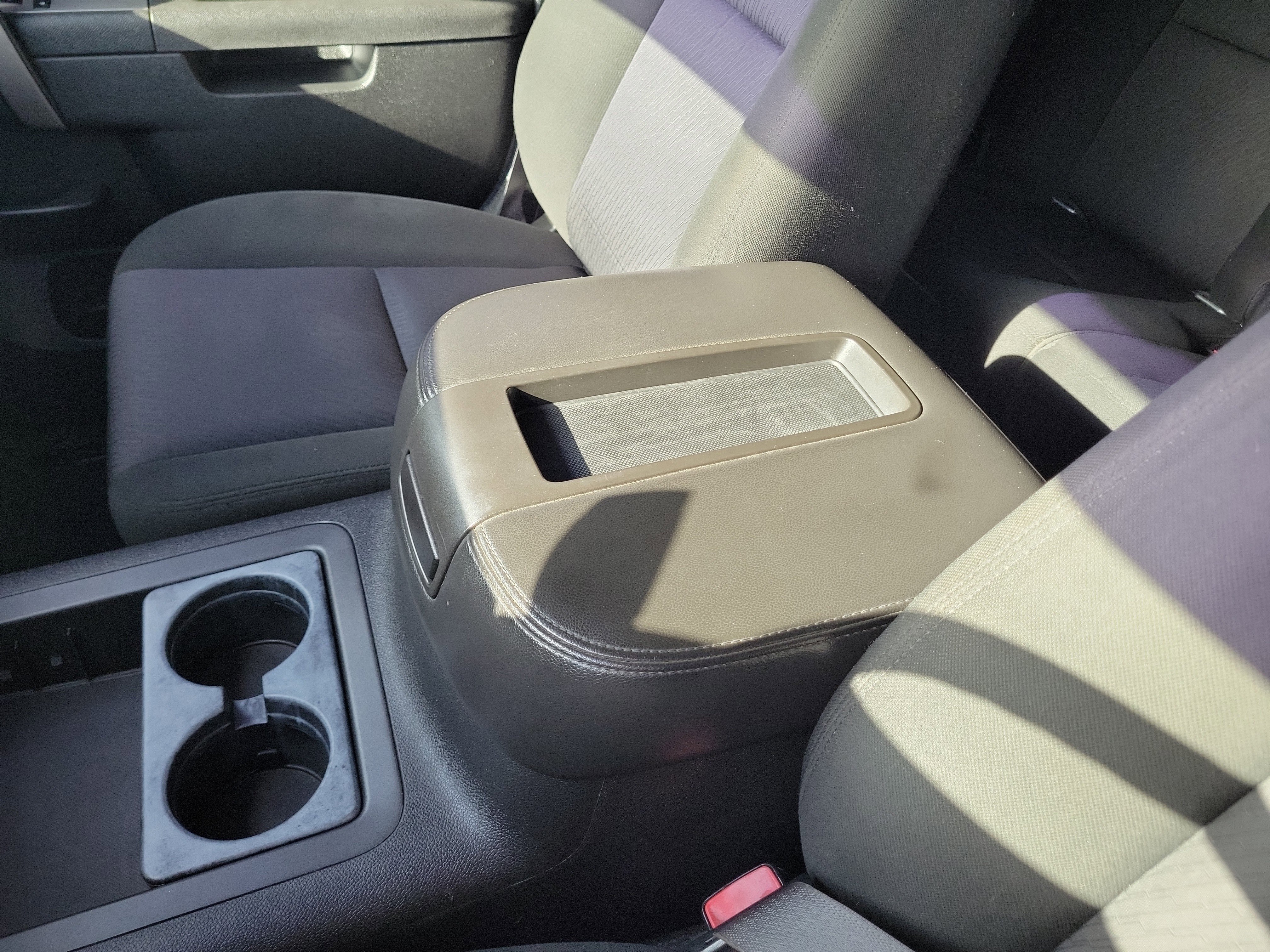 Used 2010 GMC Sierra 1500 SLE AWD/4WD image 28