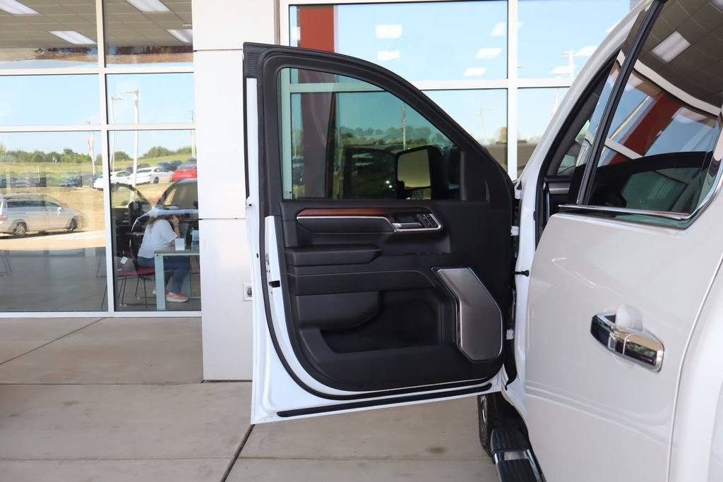 Used 2024 GMC Sierra 2500 Denali w/ Denali Reserve Package AWD/4WD image 16