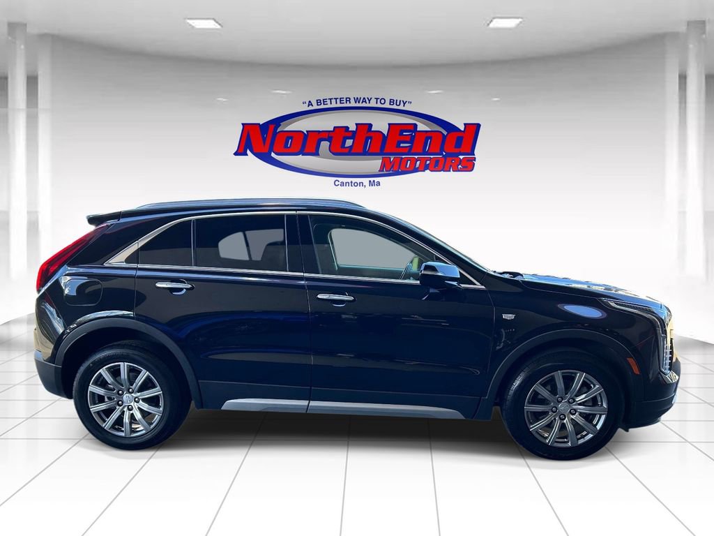 Used 2023 Cadillac XT4 Premium Luxury AWD/4WD image 2