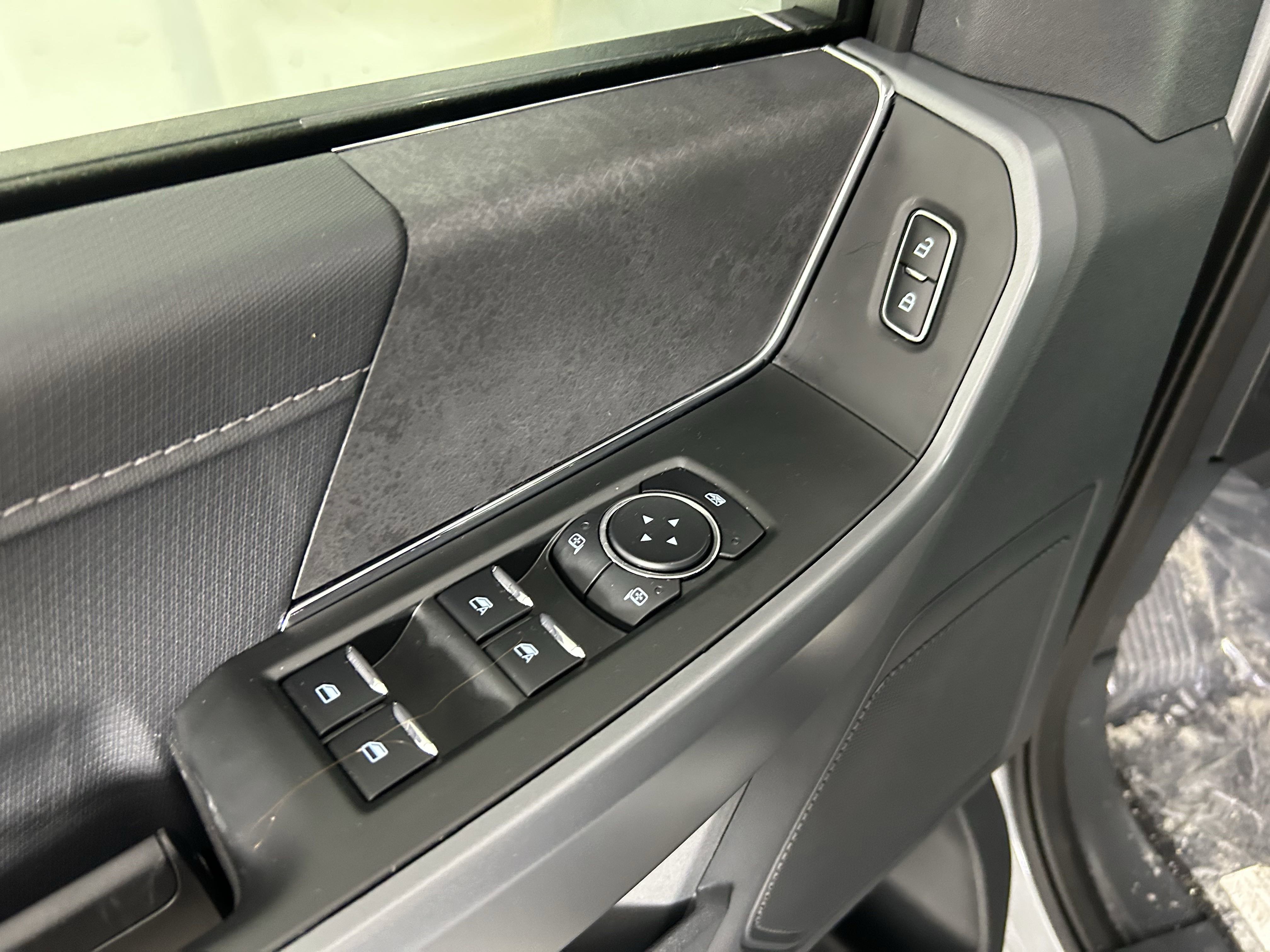 New 2025 Ford F150 XLT w/ Equipment Group 301A Standard image 17