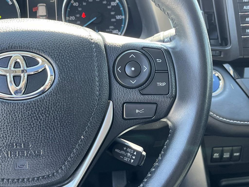 Used 2017 Toyota RAV4 XLE image 30