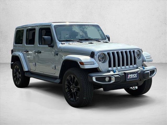 Used 2023 Jeep Wrangler Unlimited Sahara w/ Cold Weather Group AWD/4WD image 3