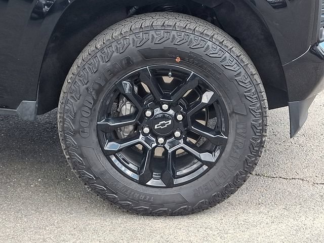 Used 2025 Chevrolet Colorado Z71 w/ Midnight Edition AWD/4WD image 29