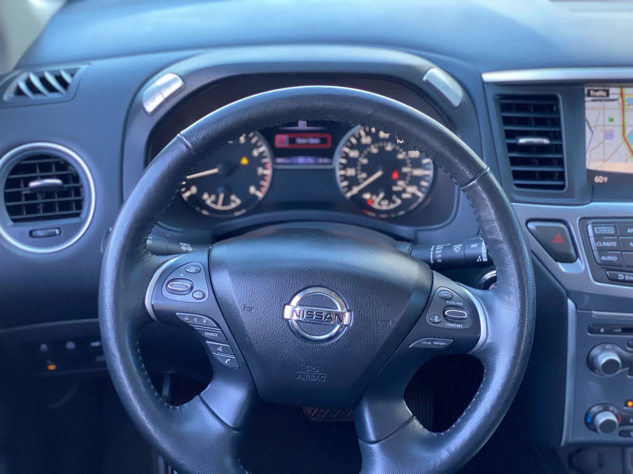 Used 2020 Nissan Pathfinder SL image 20