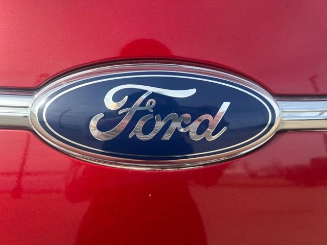 Used 2014 Ford Taurus SEL image 23