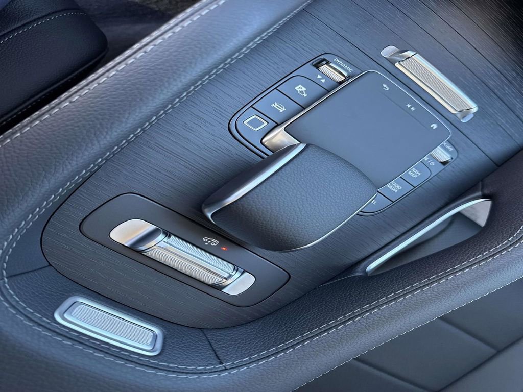 New 2026 Mercedes-Benz GLS 450 4MATIC image 25