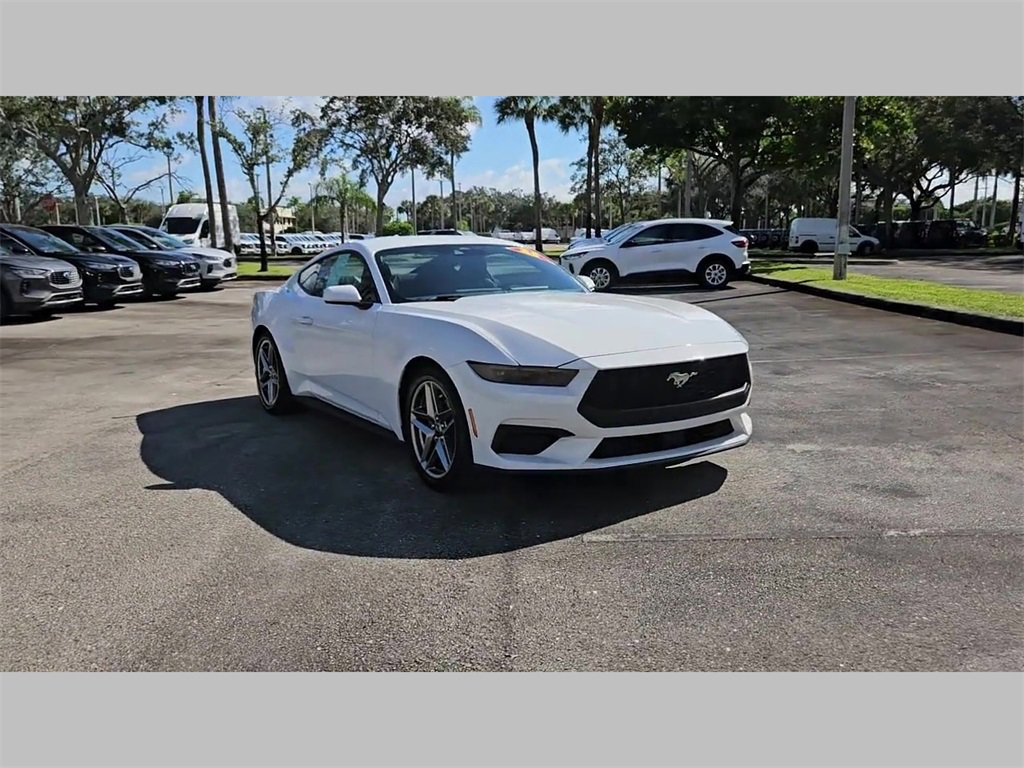 Used 2025 Ford Mustang Coupe image 36