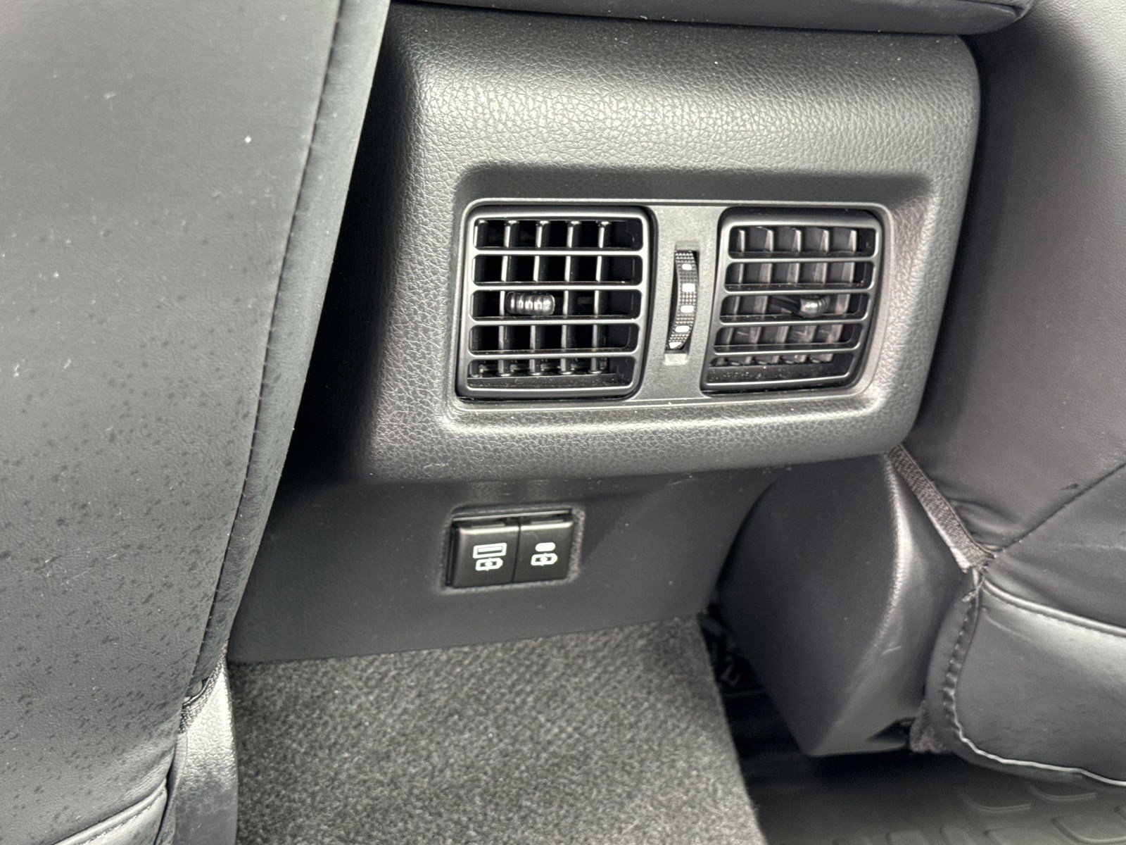 Used 2025 Toyota Camry LE FWD image 14