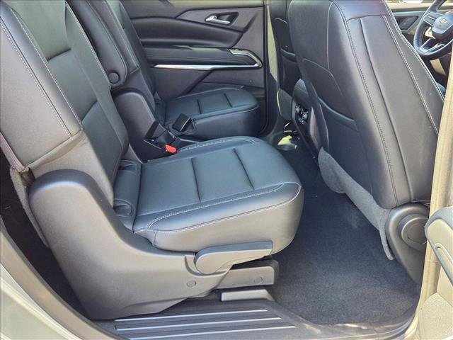 Used 2024 Chevrolet Traverse LT image 20