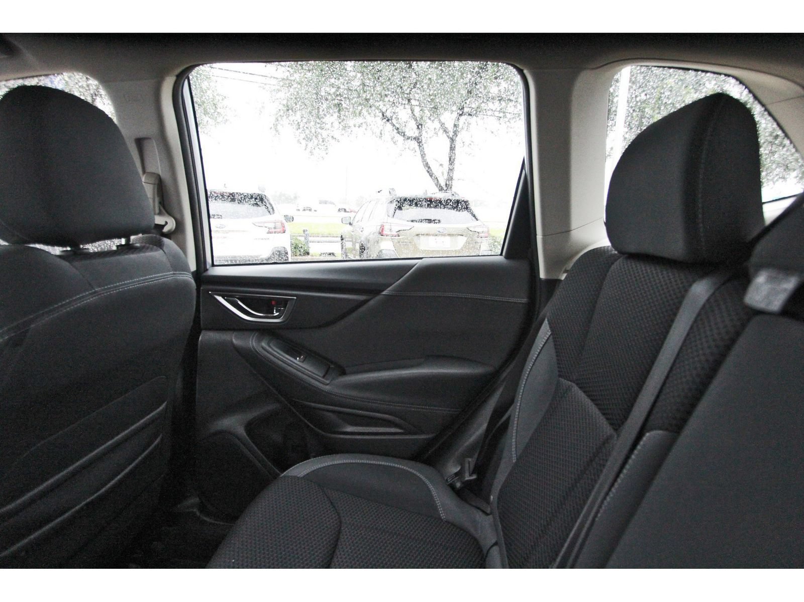 Used 2020 Subaru Forester Premium AWD/4WD image 11