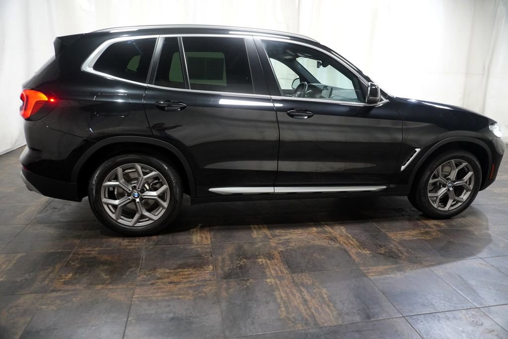 Certified 2022 BMW X3 xDrive30i w/ Premium Package 2 (ZPA) AWD/4WD image 3