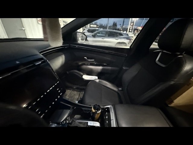 Used 2023 Hyundai Santa Cruz Limited image 12