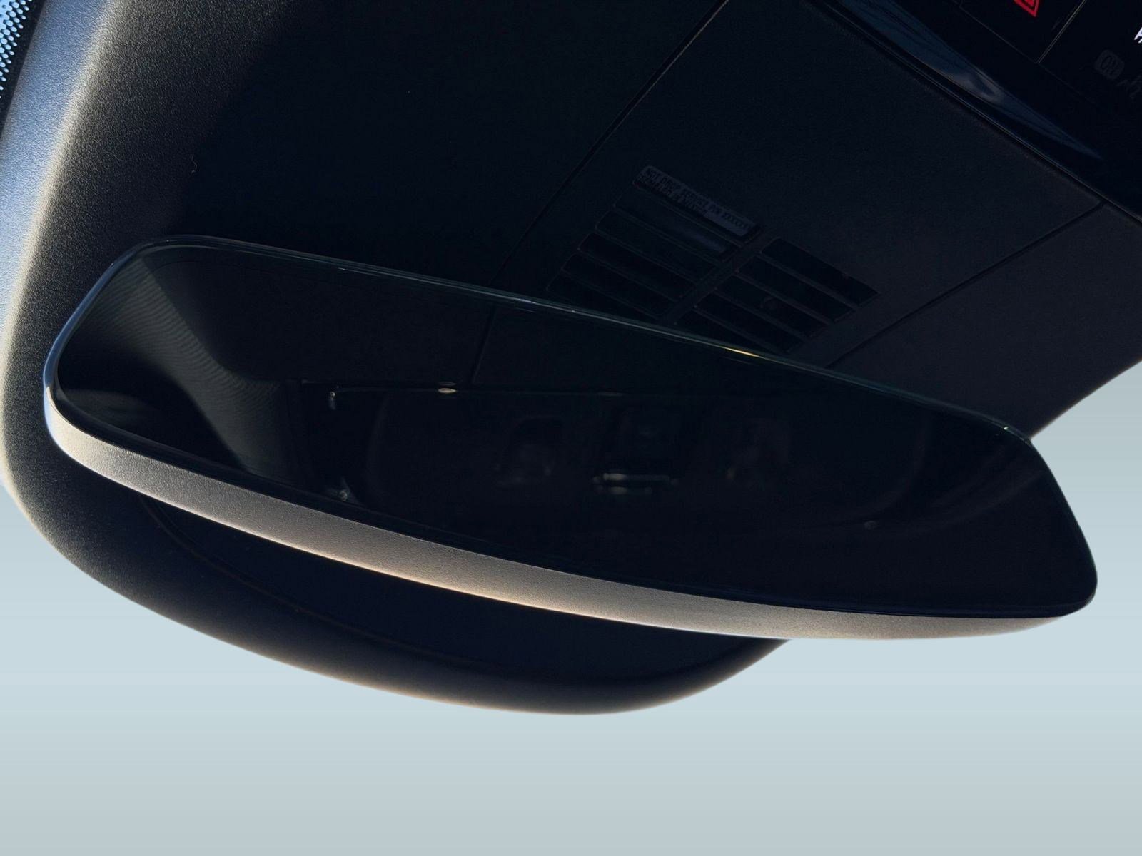 New 2026 Cadillac Lyriq Luxury image 18