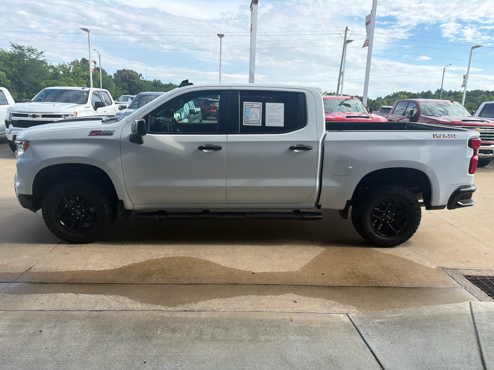 Used 2024 Chevrolet Silverado 1500 LT Trail Boss w/ Protection Package AWD/4WD image 3