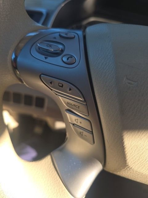 Used 2015 Nissan Murano S image 19