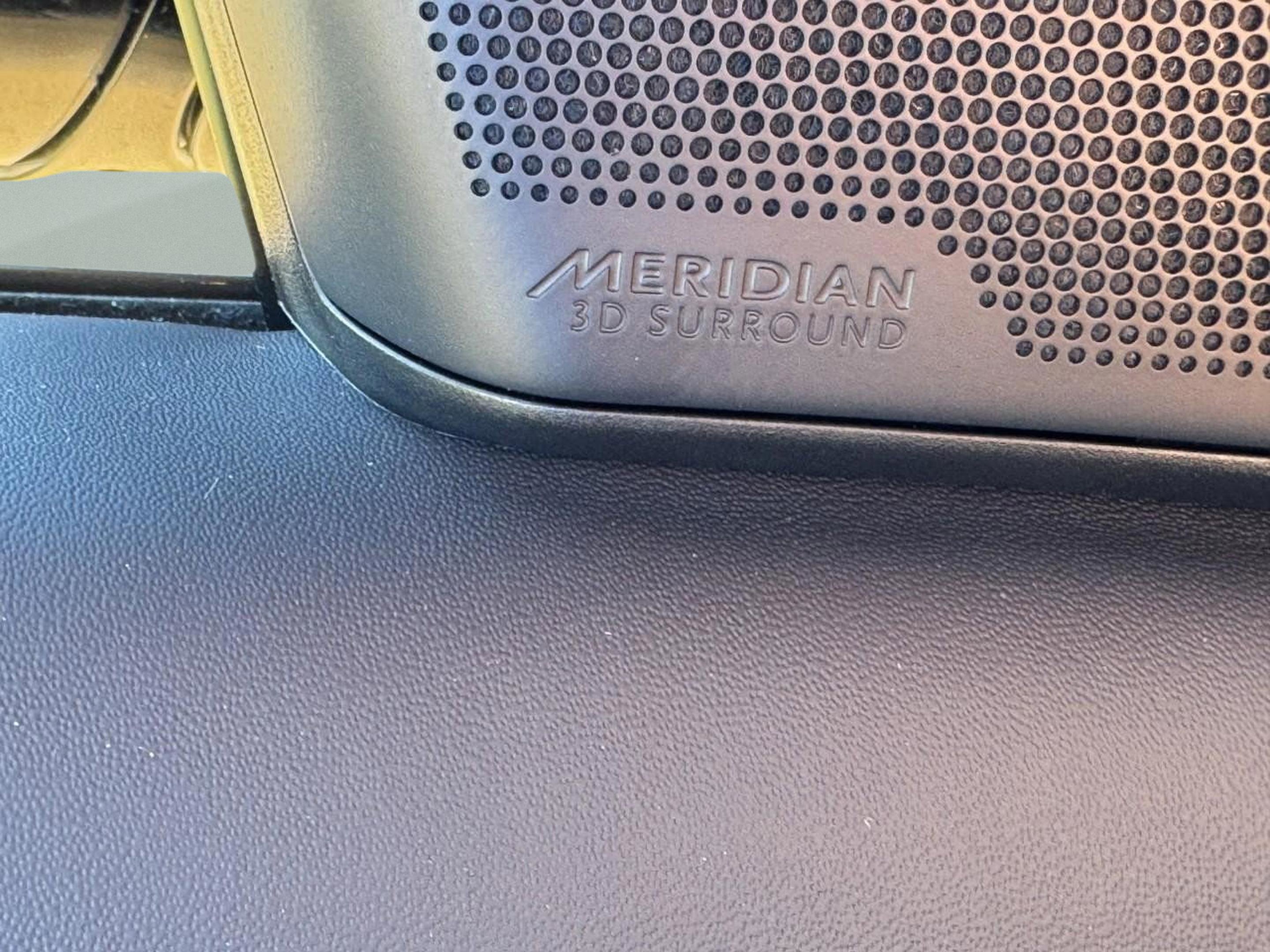 Used 2025 Land Rover Range Rover Sport SE image 23