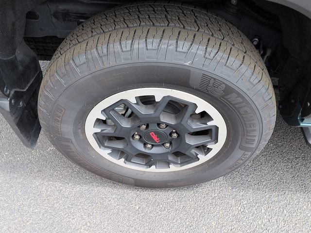 Certified 2025 Toyota 4Runner TRD Off-Road Premium AWD/4WD image 9