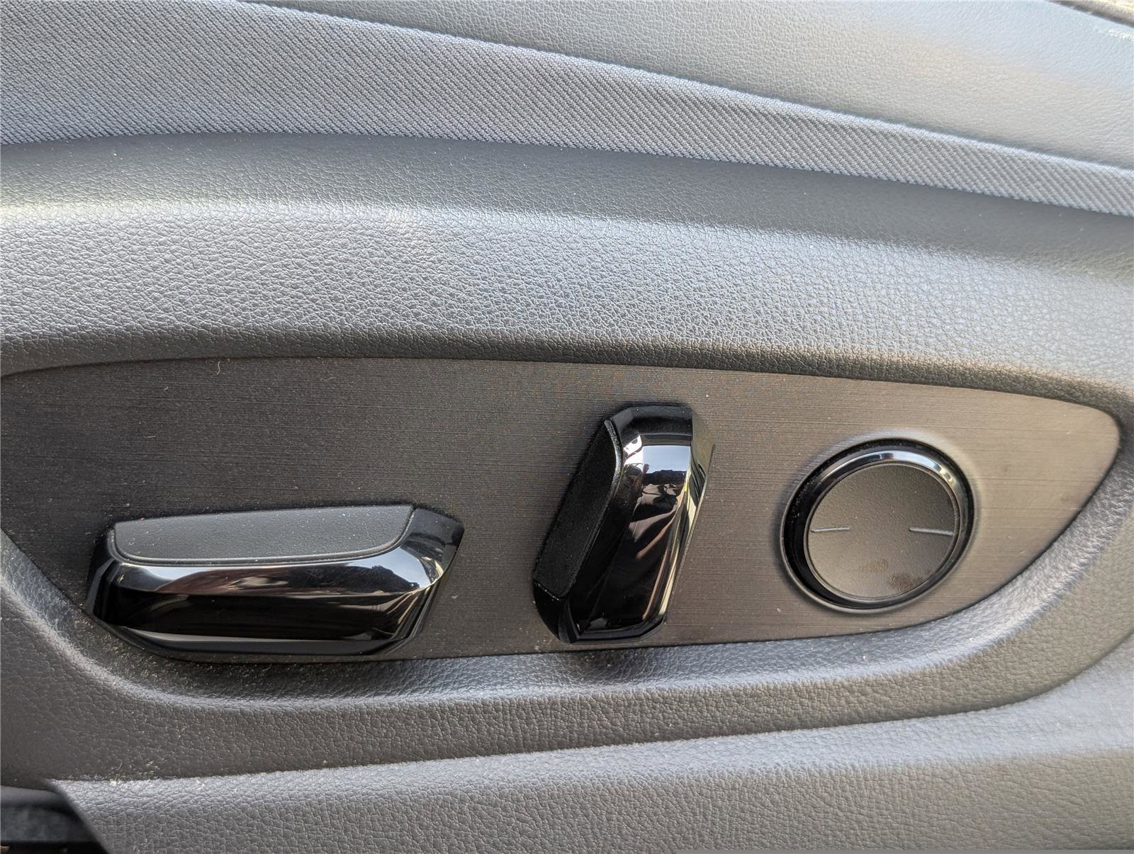 Used 2023 Lexus RZ 450e Premium w/ Technology Package image 21