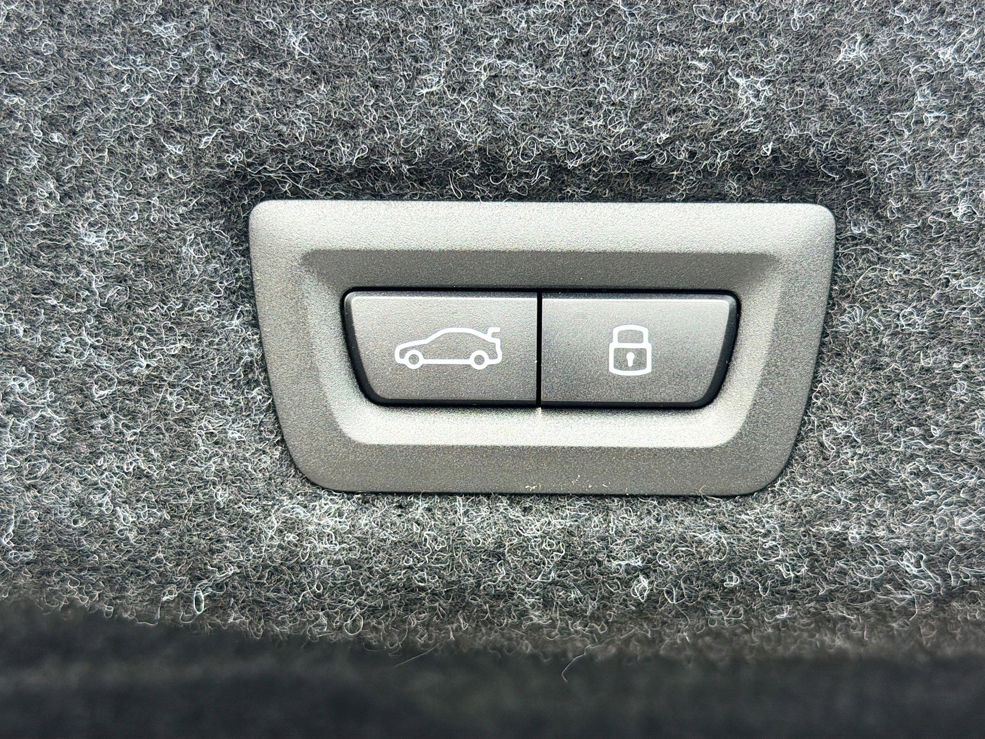 New 2026 BMW i5 eDrive40 image 13