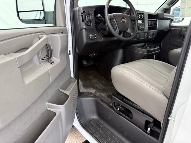 New 2026 Chevrolet Express 2500 w/ Driver Convenience Package RWD image 21