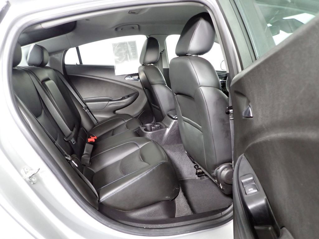 Used 2018 Chevrolet Volt Premier w/ Driver Confidence Package image 29