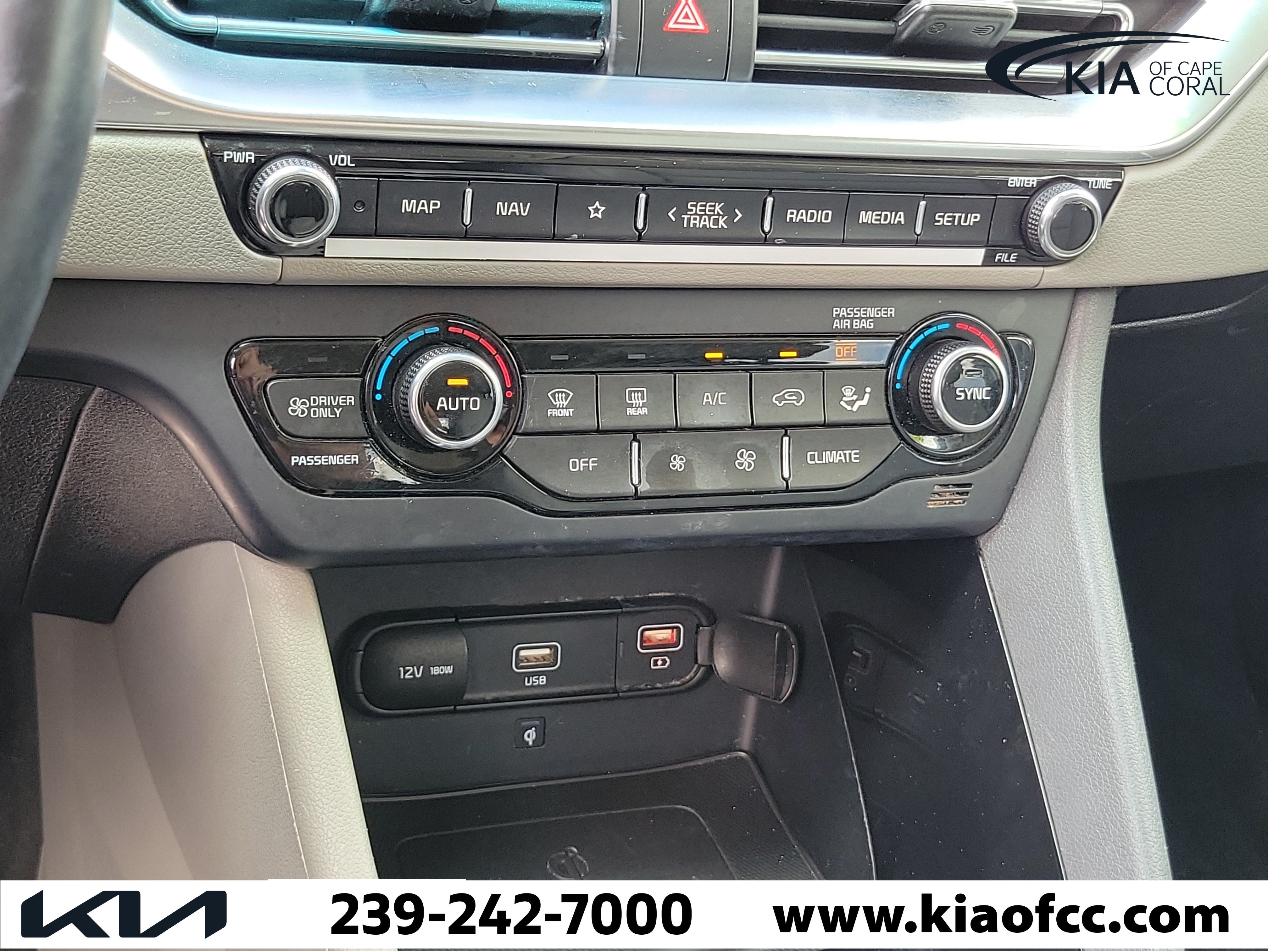 Used 2021 Kia Niro EX Premium FWD image 27