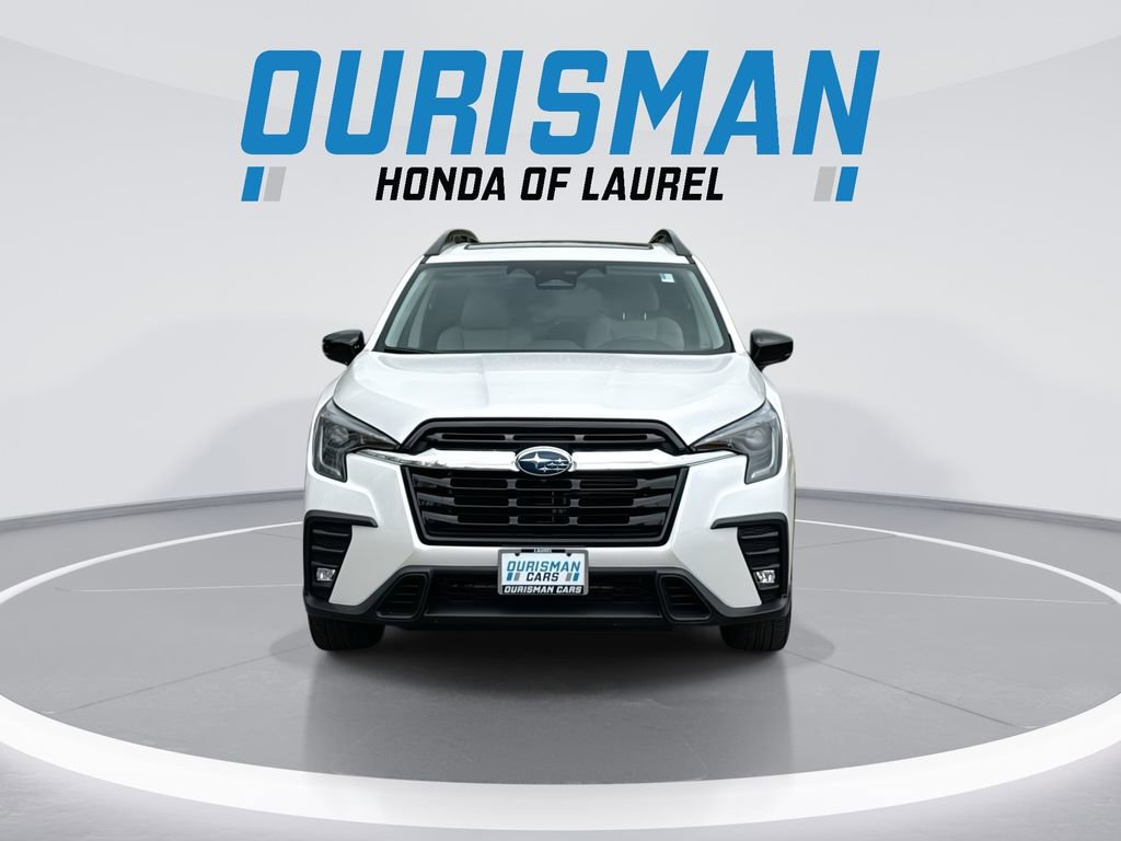 Used 2024 Subaru Ascent Limited w/ Technology Package image 3