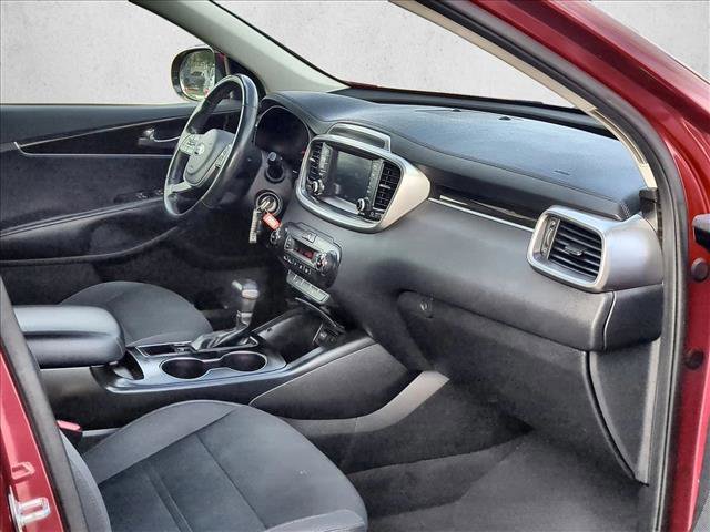 Used 2020 Kia Sorento LX w/ LX I4 Convenience Package image 23
