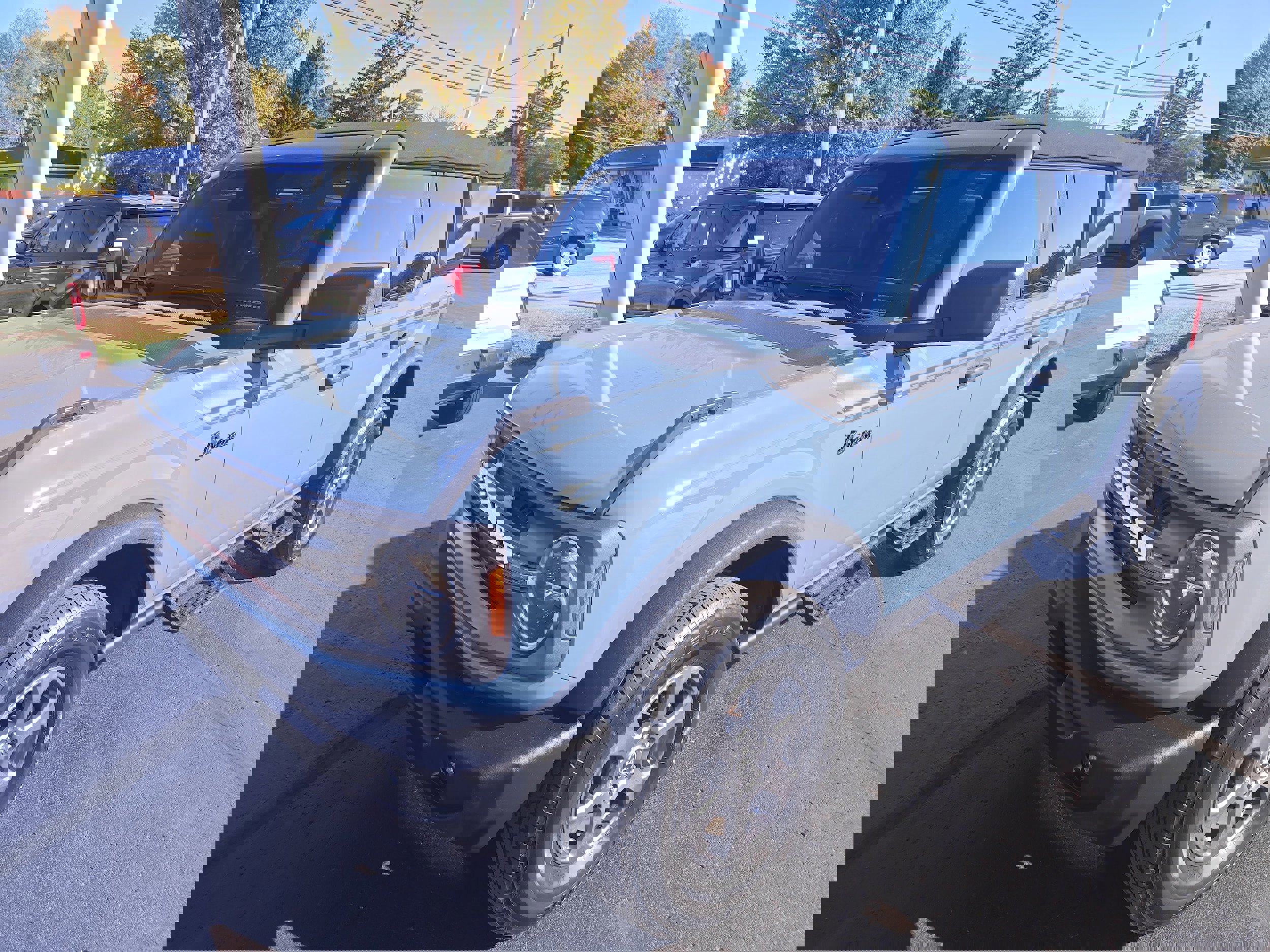 Used 2023 Ford Bronco Big Bend image 2