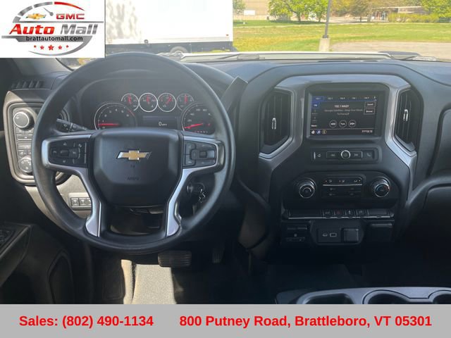 Used 2022 Chevrolet Silverado 2500 Custom w/ Custom Convenience Package AWD/4WD image 15