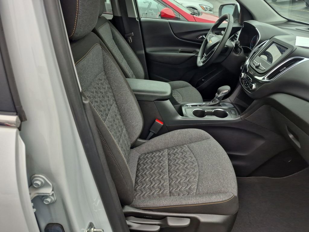Certified 2024 Chevrolet Equinox LT FWD image 29