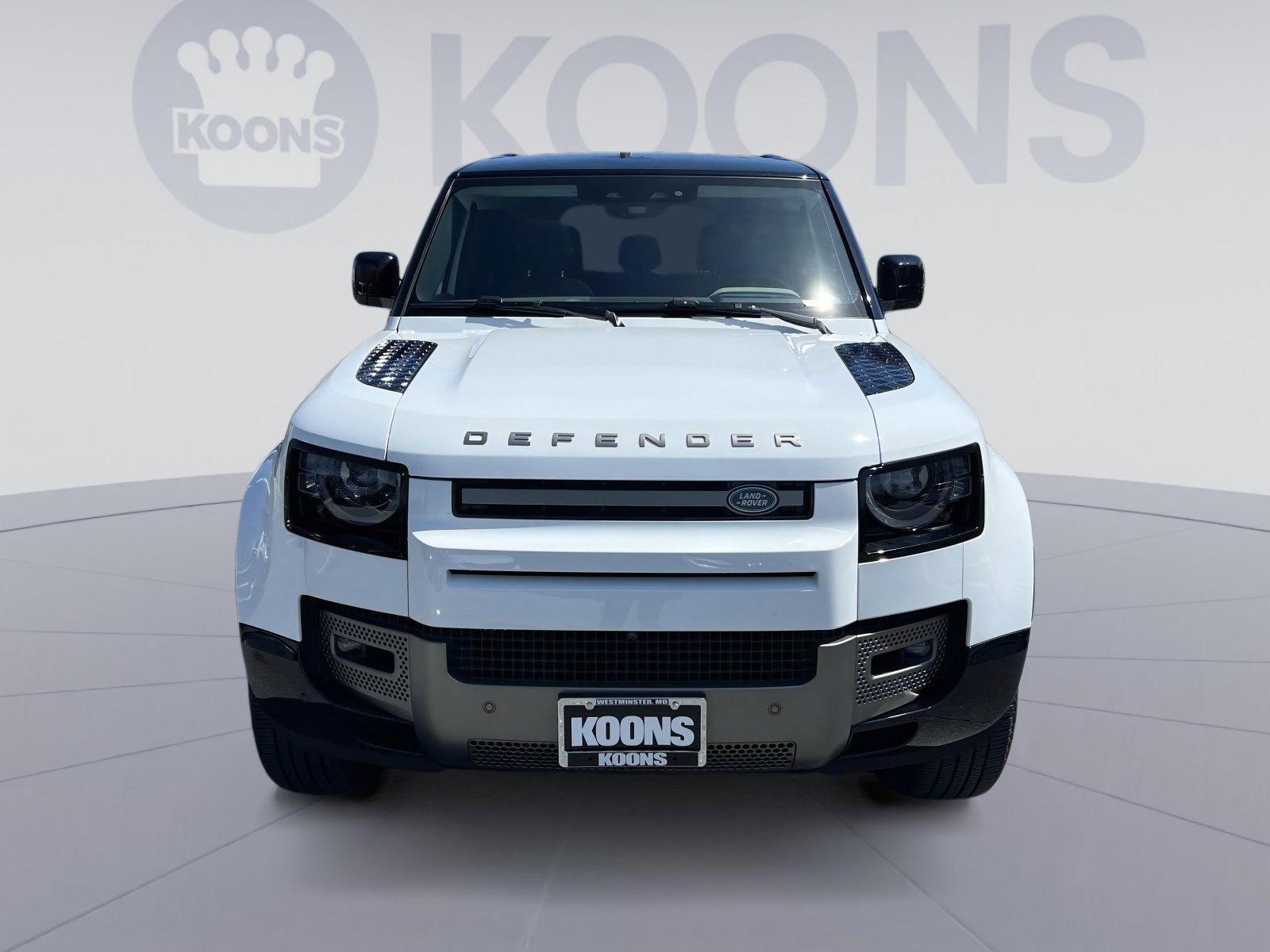 Used 2024 Land Rover Defender 110 X-Dynamic SE image 19