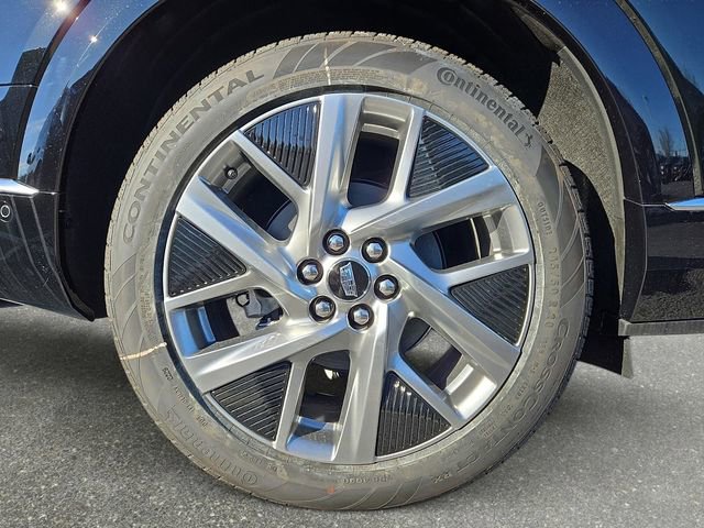 New 2026 Cadillac Optiq Luxury 1 image 7