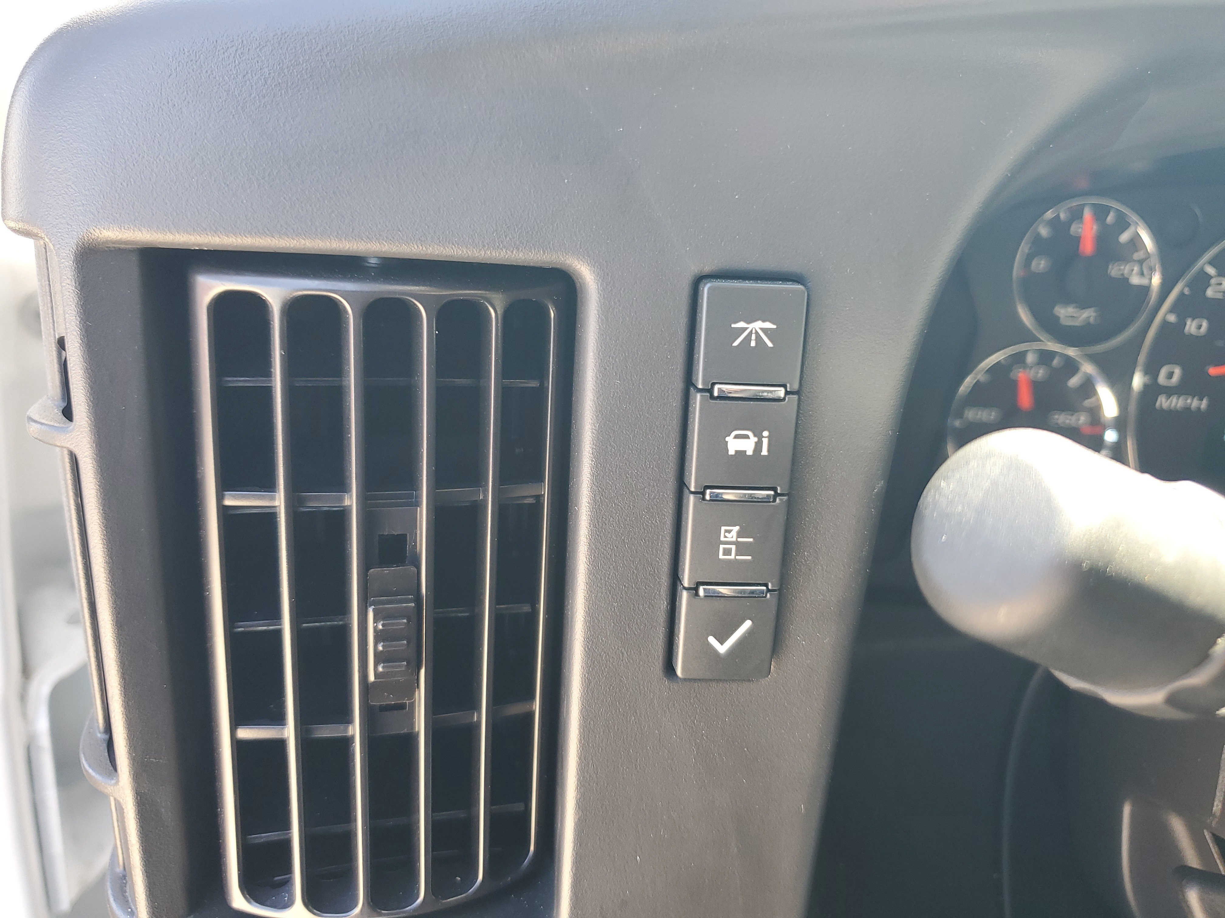 Used 2025 Chevrolet Express 3500 LT w/ LT Preferred Equipment Group RWD image 25