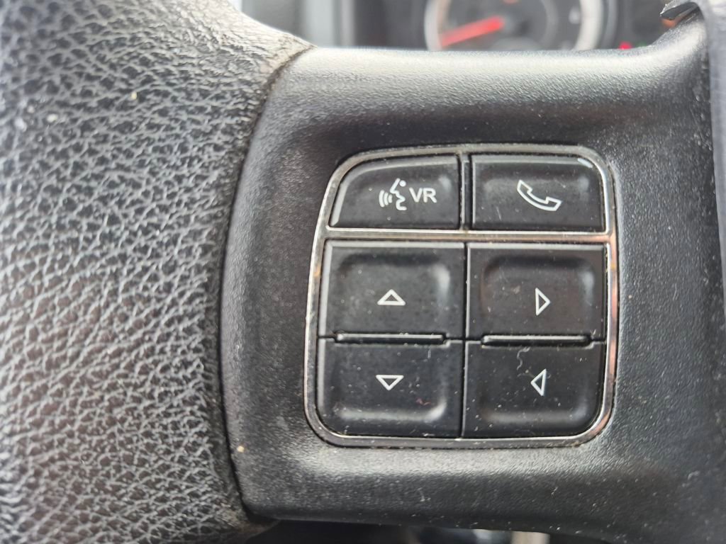 Used 2017 RAM 1500 Classic SLT image 21