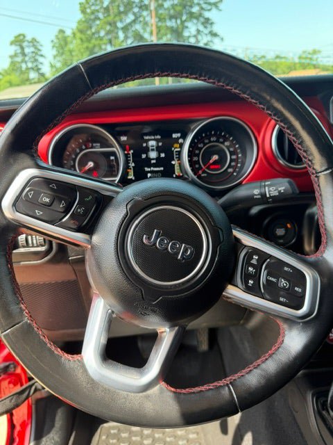 Used 2021 Jeep Gladiator Rubicon AWD/4WD image 10