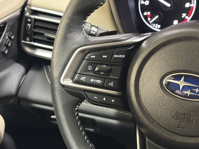 Used 2025 Subaru Outback Limited AWD/4WD image 30