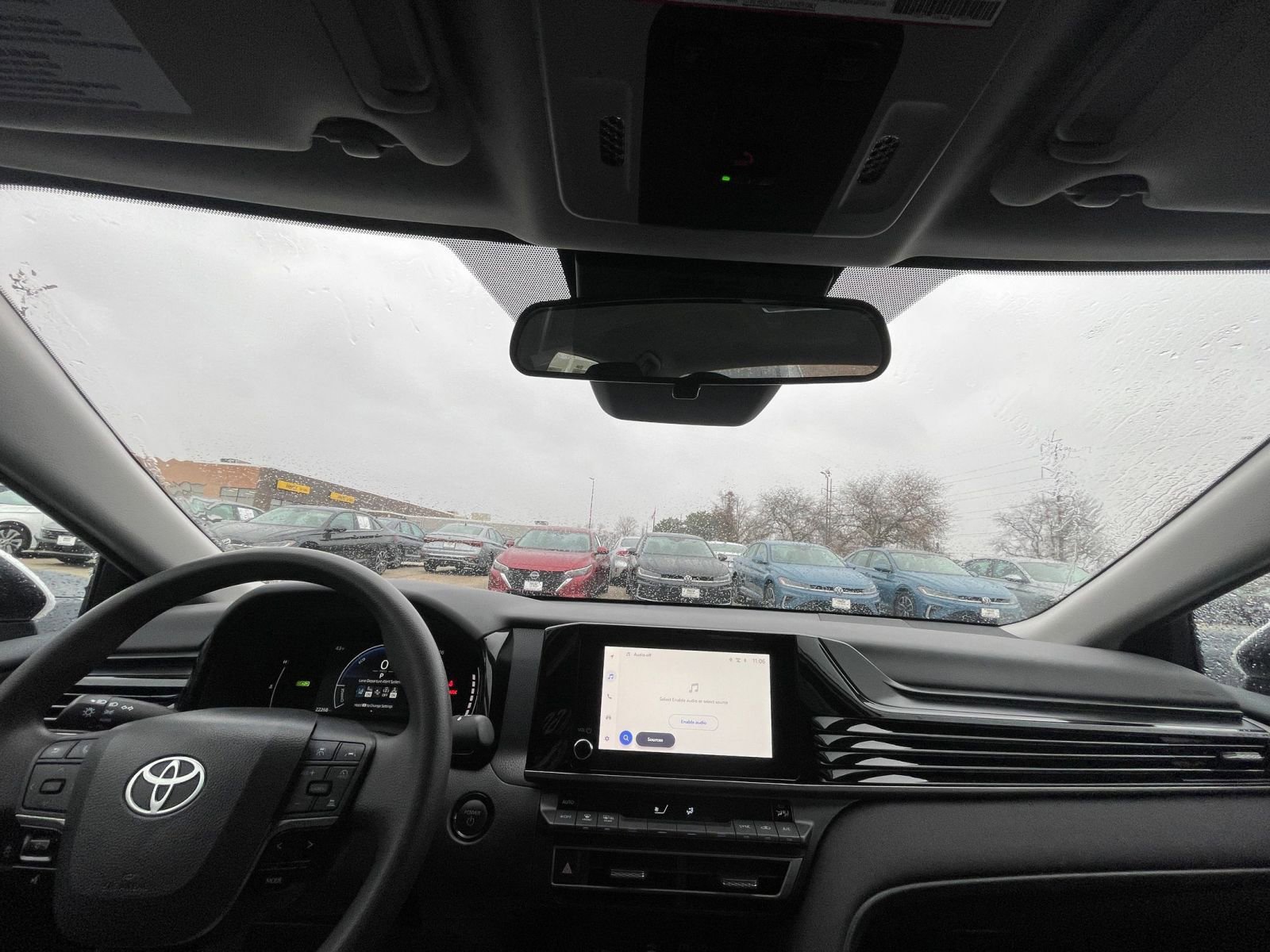 Used 2025 Toyota Camry LE image 33