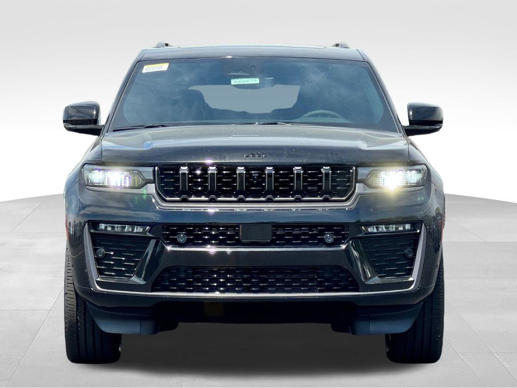 New 2026 Jeep Grand Cherokee L Limited AWD/4WD image 2