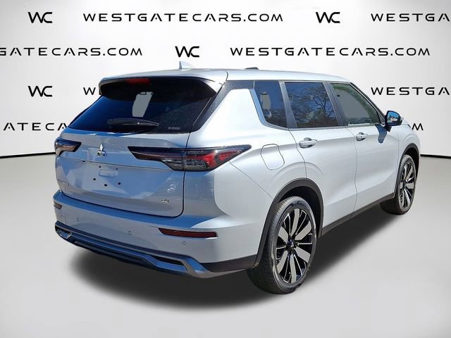 New 2025 Mitsubishi Outlander SE image 5