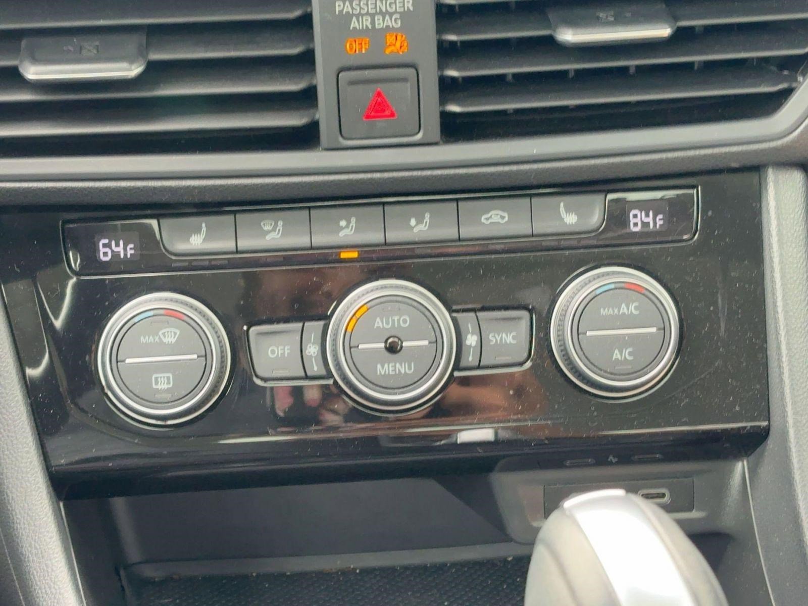 Used 2020 Volkswagen Jetta SE image 24