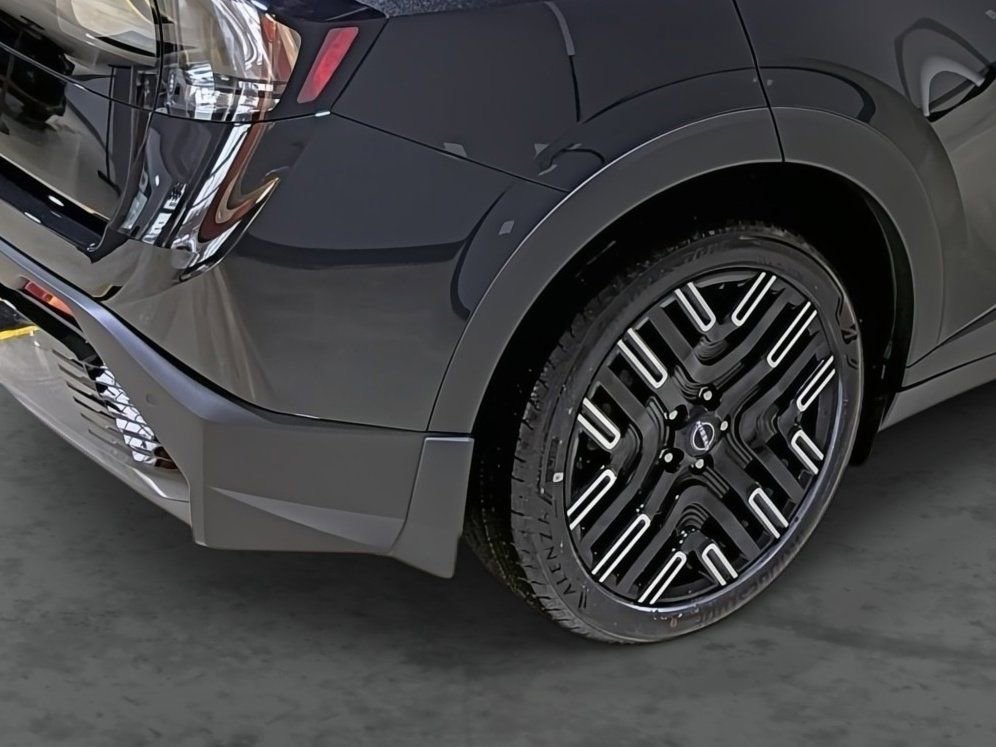 New 2026 Nissan Leaf Platinum+ w/ Cargo Package (Platinum+) FWD image 13