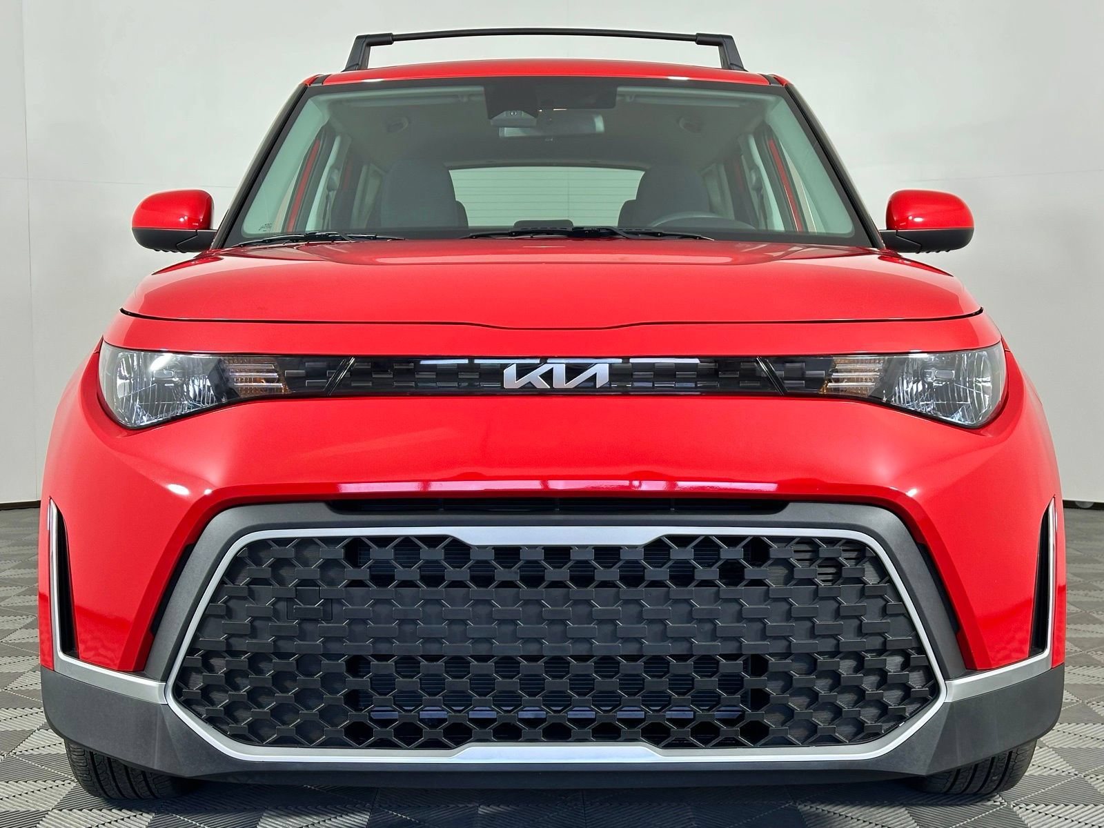 Used 2024 Kia Soul LX w/ Option Group 015 FWD image 14