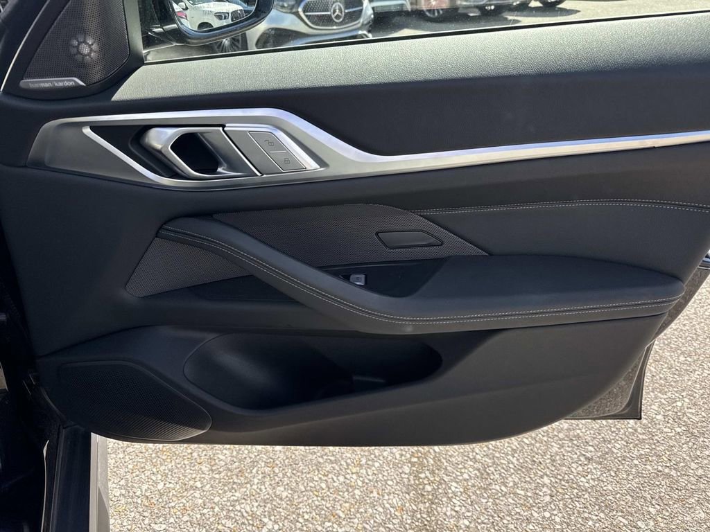 Used 2025 BMW i4 xDrive40i image 14