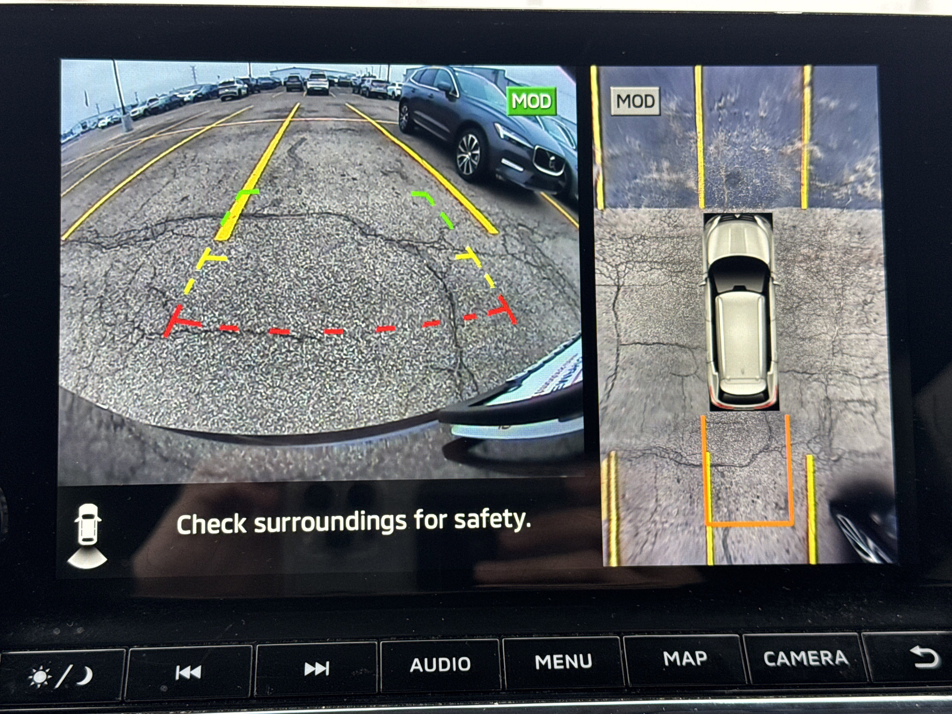 Used 2024 Mitsubishi Outlander SE Black Edition image 13