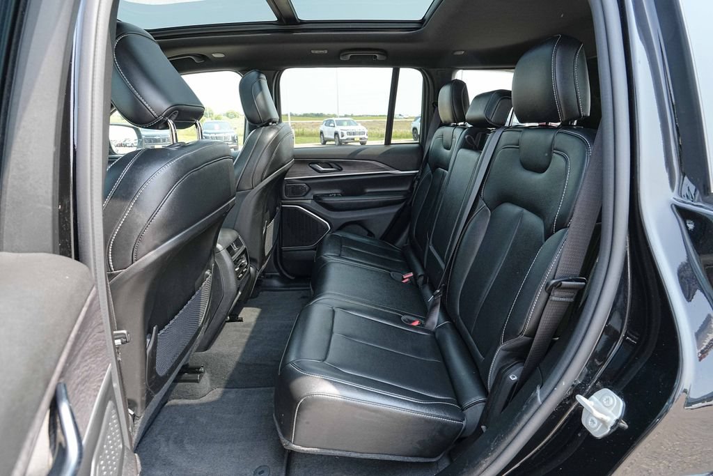 Used 2024 Jeep Grand Cherokee Limited 4xe AWD/4WD image 19