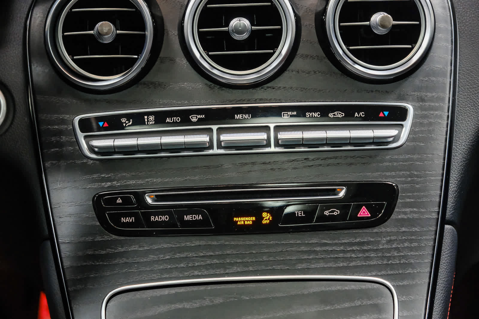 Certified 2019 Mercedes-Benz GLC 43 AMG 4MATIC image 17