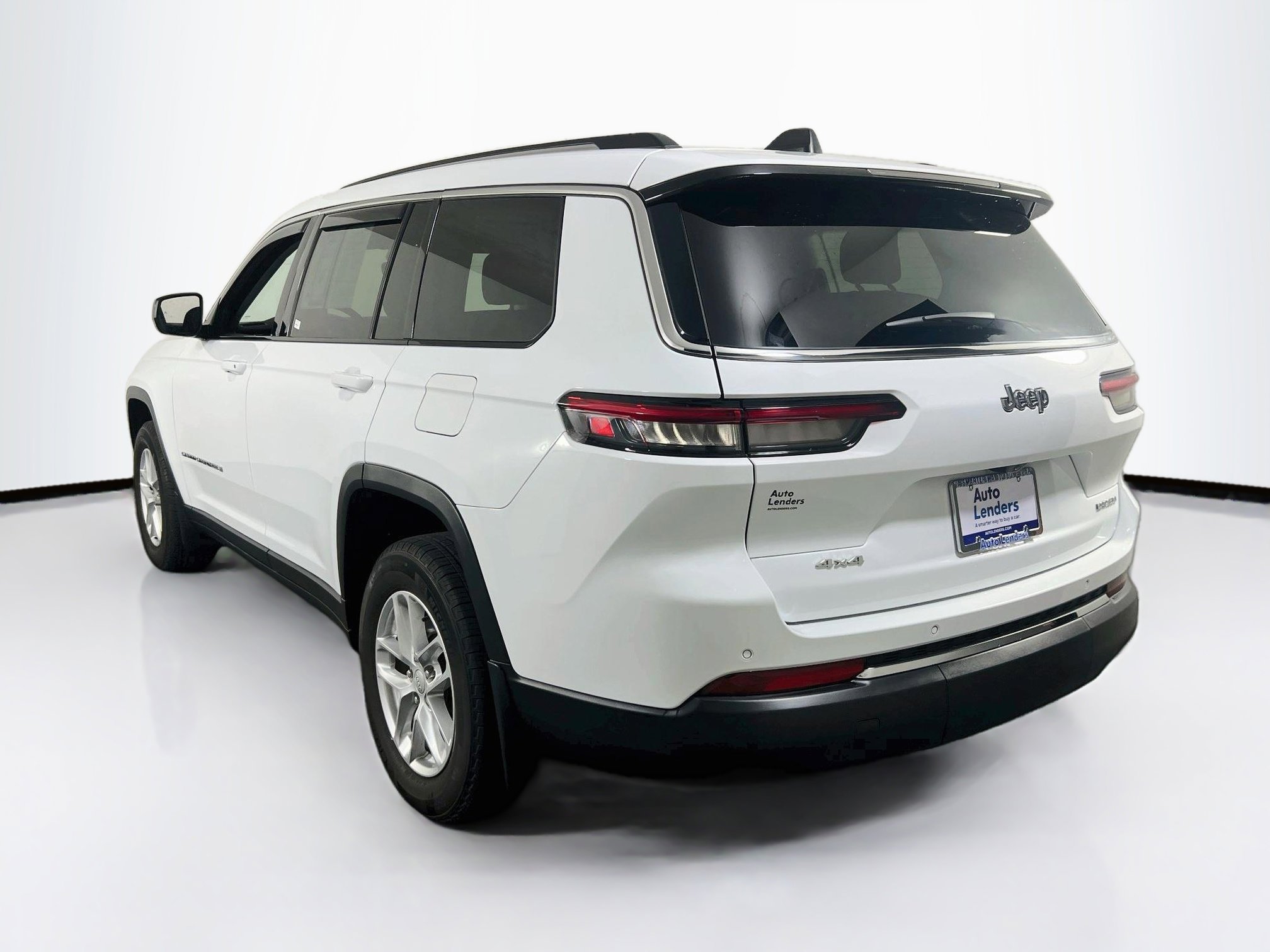 Used 2023 Jeep Grand Cherokee L Laredo w/ Luxury Tech Group I AWD/4WD image 7
