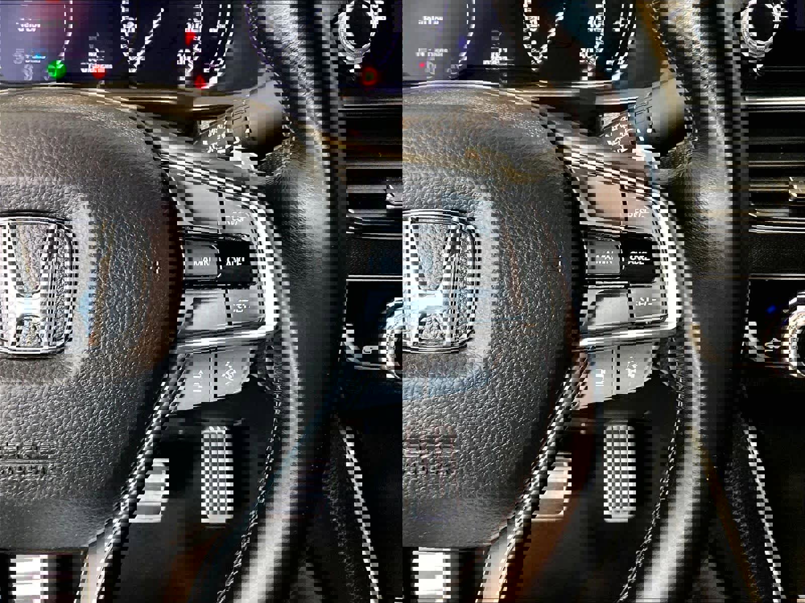 Used 2018 Honda Accord Sport image 24